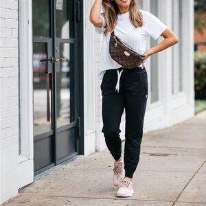 Vuori Women's Performance Jogger Black Size XS